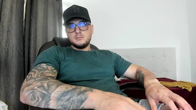 Snapshot of Teilor_Creed chatting on November 2025 08:20:02 PM Teilor Creed online show from November 2025 08:20:02 PM