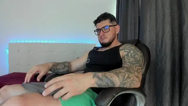 Snapshot of Teilor_Creed chatting on February 2026 06:42:01 PM Teilor Creed online show from February 2026 06:42:01 PM