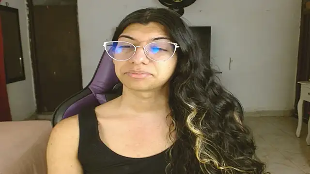 Snapshot of engielphoenis14 chatting on February 2026 11:30:02 PM engielphoenis14 online show from February 2026 11:30:02 PM