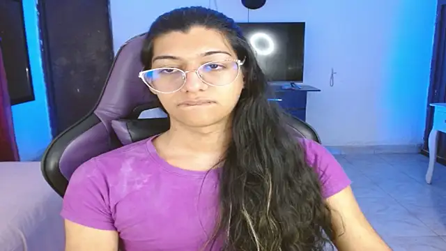 Snapshot of engielphoenis14 chatting on February 2026 06:19:02 AM engielphoenis14 online show from February 2026 06:19:02 AM