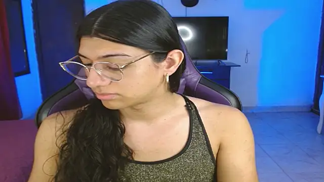 Snapshot of engielphoenis14 chatting on February 2026 09:23:01 PM engielphoenis14 online show from February 2026 09:23:01 PM