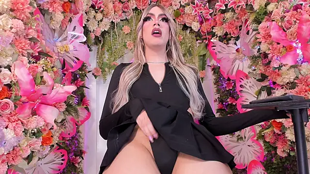 Laurenn evans online show from December 2025 09:10:02 PM