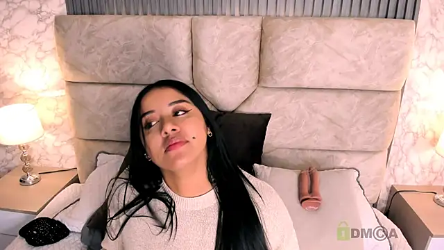 amatista  smith online show from February 2025 08:20:02 PM