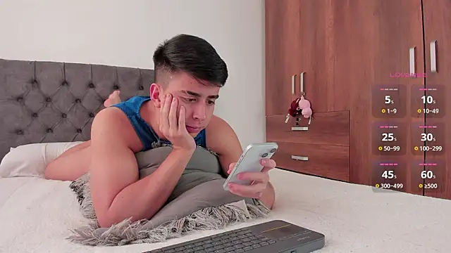 Snapshot of jordanmuskk chatting on November 2025 06:07:02 PM jordanmuskk online show from November 2025 06:07:02 PM