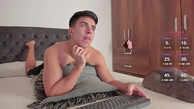 Snapshot of jordanmuskk chatting on November 2025 08:06:01 AM jordanmuskk online show from November 2025 08:06:01 AM