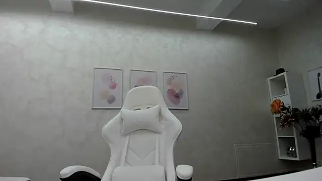 patriciakeys online show from January 2025 10:01:01 AM