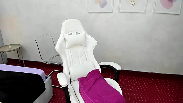 patriciakeys online show from February 2025 06:49:02 AM