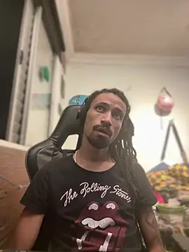 Snapshot of hotcamboy420 chatting on January 2025 04:15:02 AM hotcamboy420 online show from January 2025 04:15:02 AM