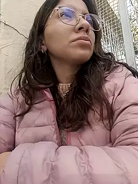 karlamorris  online show from February 2025 01:20:01 PM