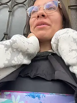 karlamorris  online show from February 2026 01:18:01 PM