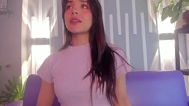 Snapshot of Sophy_SmileSweet chatting on January 2025 02:51:01 PM Sophy SmileSweet online show from January 2025 02:51:01 PM