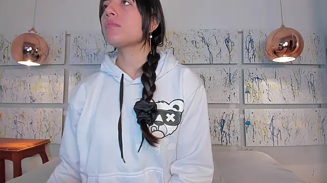 Snapshot of Sophy_SmileSweet chatting on January 2025 11:52:01 AM Sophy SmileSweet online show from January 2025 11:52:01 AM