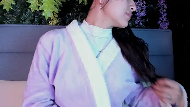 Snapshot of Sophy_SmileSweet chatting on January 2025 11:49:02 AM Sophy SmileSweet online show from January 2025 11:49:02 AM