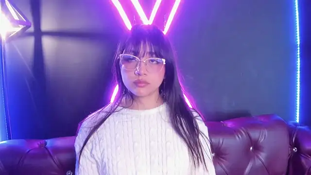 Snapshot of Sophy_SmileSweet chatting on February 2025 02:45:01 PM Sophy SmileSweet online show from February 2025 02:45:01 PM