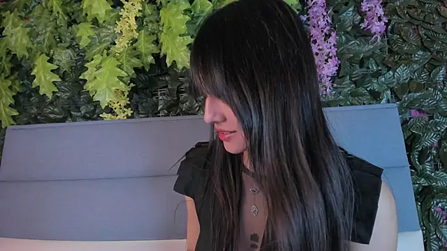 Snapshot of Sophy_SmileSweet chatting on February 2025 05:53:01 PM Sophy SmileSweet online show from February 2025 05:53:01 PM