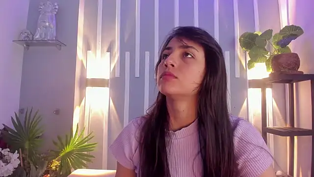 Snapshot of Sophy_SmileSweet chatting on March 2025 11:40:01 AM Sophy SmileSweet online show from March 2025 11:40:01 AM