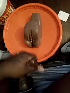 freakniknutty online show from December 2024 07:33:02 AM