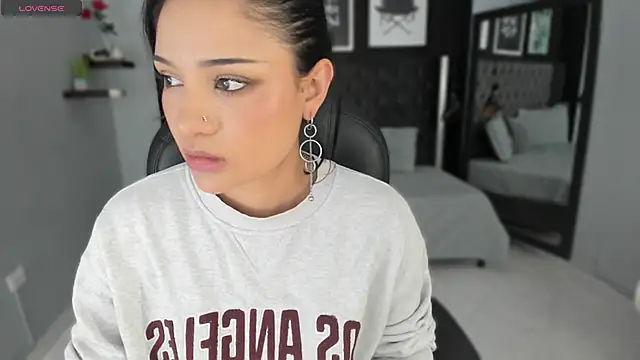 renee shelby  online show from January 2026 07:50:02 PM