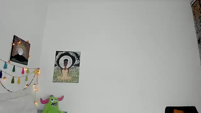 Snapshot of Andrea_Williams_ chatting on June 2026 01:54:01 AM Andrea Williams online show from June 2026 01:54:01 AM