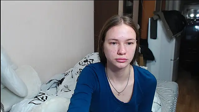 leila bambi  online show from December 2024 06:50:01 PM