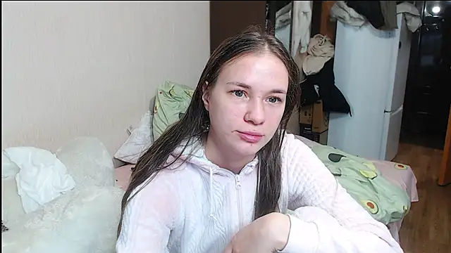 leila bambi  online show from January 2025 03:52:02 PM