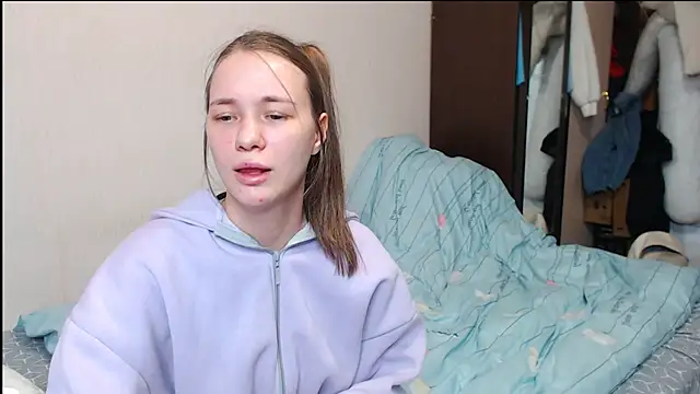 leila bambi  online show from February 2025 02:51:02 AM