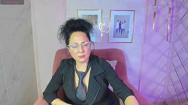 Anita Muse online show from December 2024 05:29:02 PM