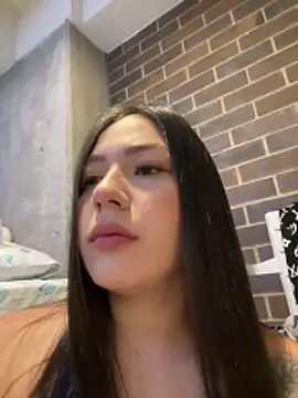 Latina vanessa online show from April 2026 11:02:01 PM