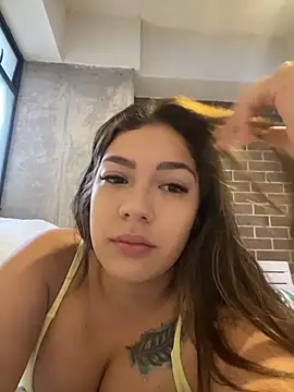 Latina vanessa online show from July 2026 10:01:02 PM