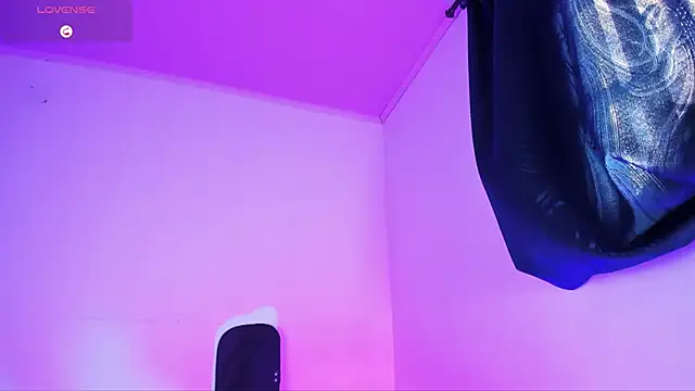 Leticia brownn1 online show from March 2025 08:20:02 PM