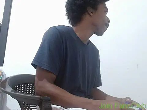 Larry-n-clouds online show from March 2026 01:05:01 PM