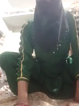 UrvashiRani online show from April 2026 08:58:02 PM