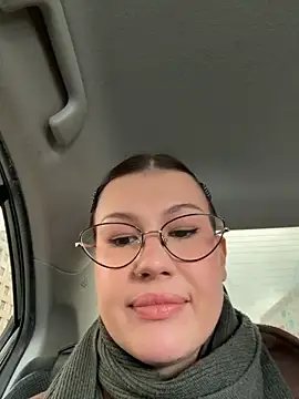 RinaCat online show from April 2026 05:21:01 AM