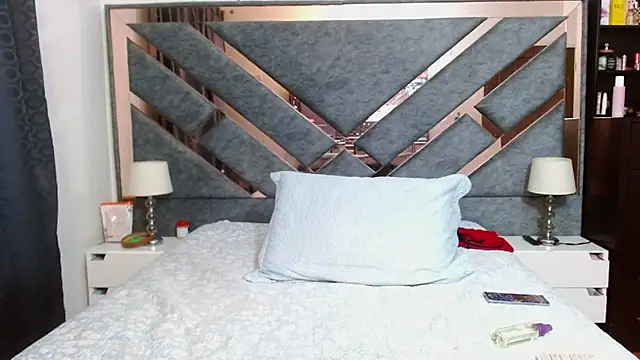 KarlaTesg online show from March 2026 08:19:01 AM