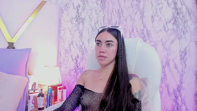 Athziry  online show from January 2025 02:37:01 AM