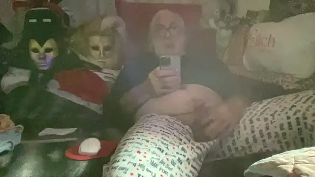 EroticVenetian online show from December 2025 10:51:01 PM