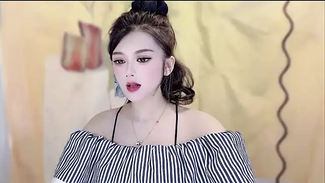 VIWVI online show from March 2026 05:04:02 AM