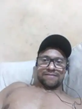Snapshot of Gomesggc chatting on June 2026 12:18:01 PM Gomesggc online show from June 2026 12:18:01 PM