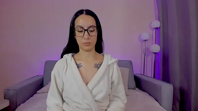 Snapshot of miadaniells_hot chatting on April 2026 12:00:02 PM miadaniells hot online show from April 2026 12:00:02 PM
