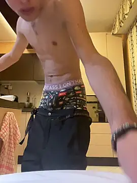 Snapshot of LukonPorn chatting on January 2025 07:48:01 PM LukonPorn online show from January 2025 07:48:01 PM