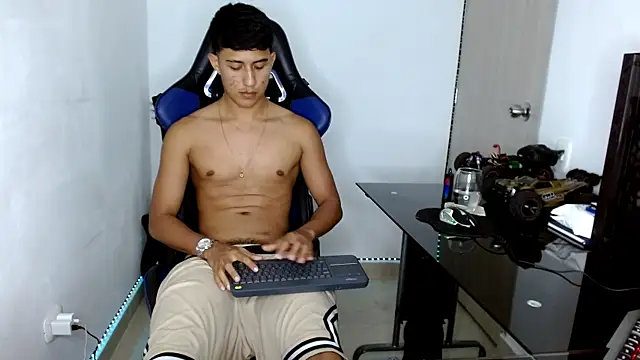 Snapshot of Juan_da01 chatting on February 2025 06:58:02 AM Juan da01 online show from February 2025 06:58:02 AM