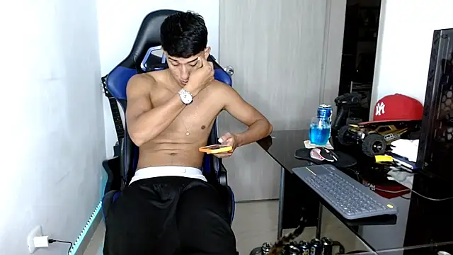 Snapshot of Juan_da01 chatting on March 2025 01:06:01 AM Juan da01 online show from March 2025 01:06:01 AM