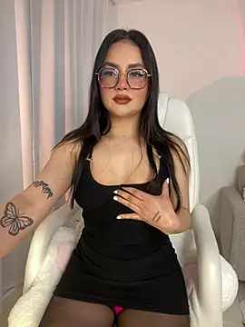 Snapshot of montmariana chatting on March 2025 03:00:01 AM montmariana online show from March 2025 03:00:01 AM