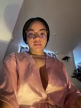 ashley Tompson1 online show from February 2026 11:43:02 AM