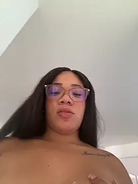 ashley Tompson1 online show from April 2026 01:41:02 PM