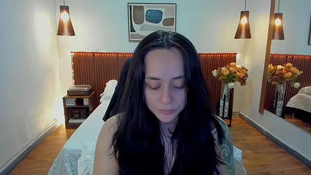 Snapshot of KatherineBond chatting on June 2026 06:13:02 PM KatherineBond online show from June 2026 06:13:02 PM