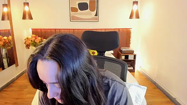 KatherineBond online show from June 2026 06:12:01 PM