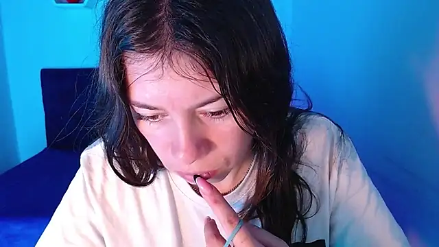 AnnaliOlsenX online show from January 2025 02:08:02 PM