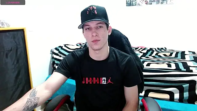 deividcloud36 online show from April 2026 11:47:02 PM