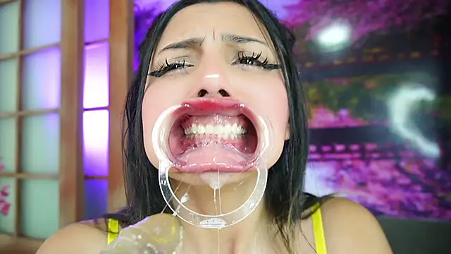 miss lizith online show from February 2025 02:33:01 PM